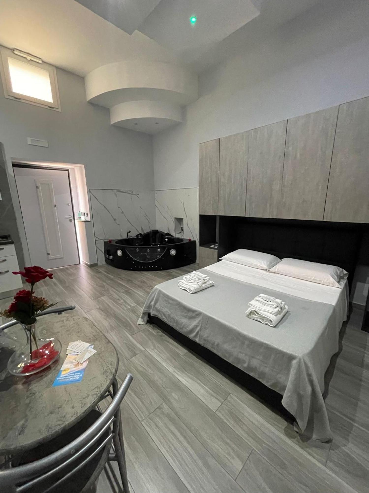 Giovi'S Apartments Castellammare di Stabia Luaran gambar